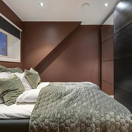 Bramy The Penthouse